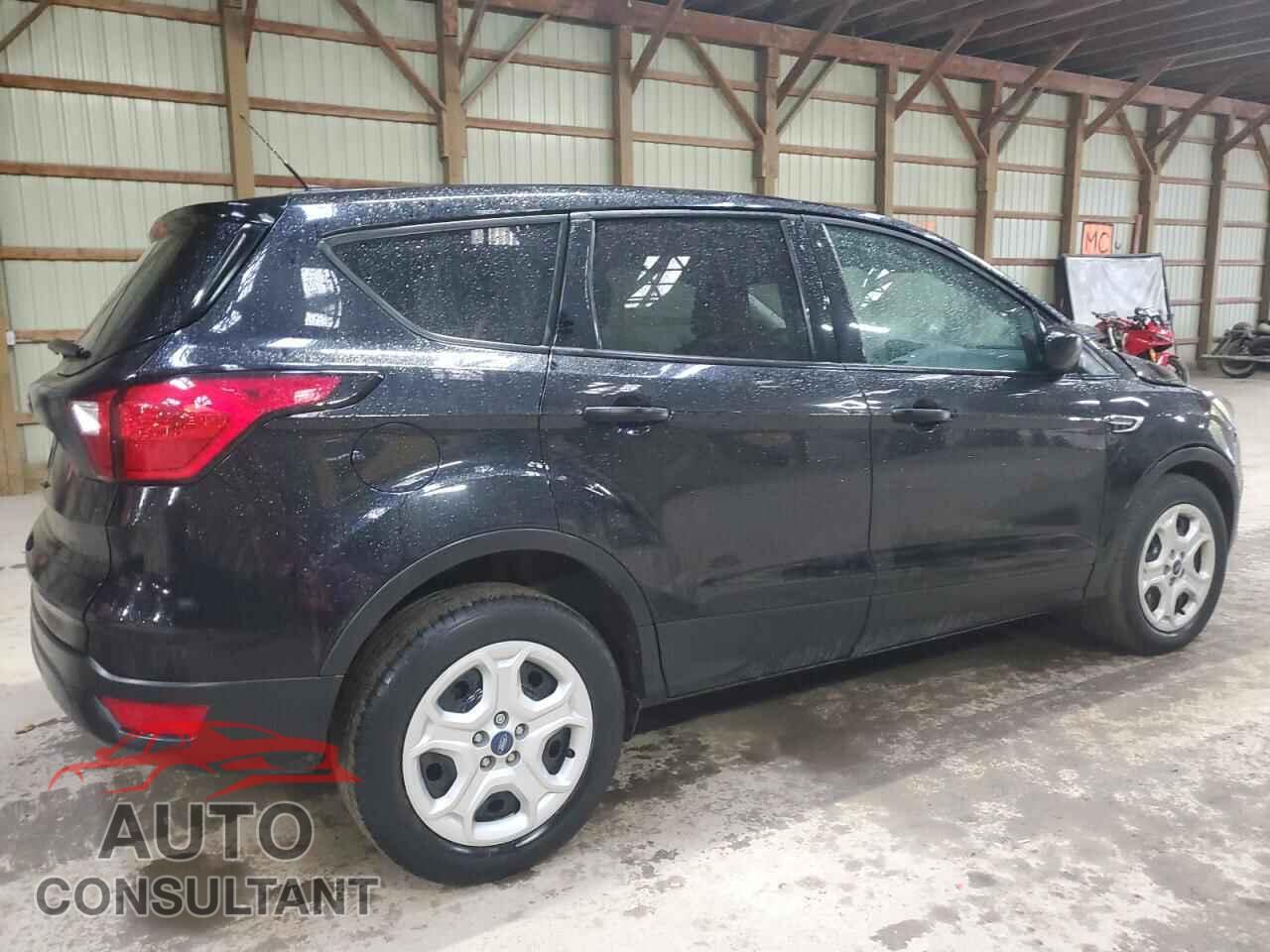 FORD ESCAPE 2019 - 1FMCU0F76KUC42207