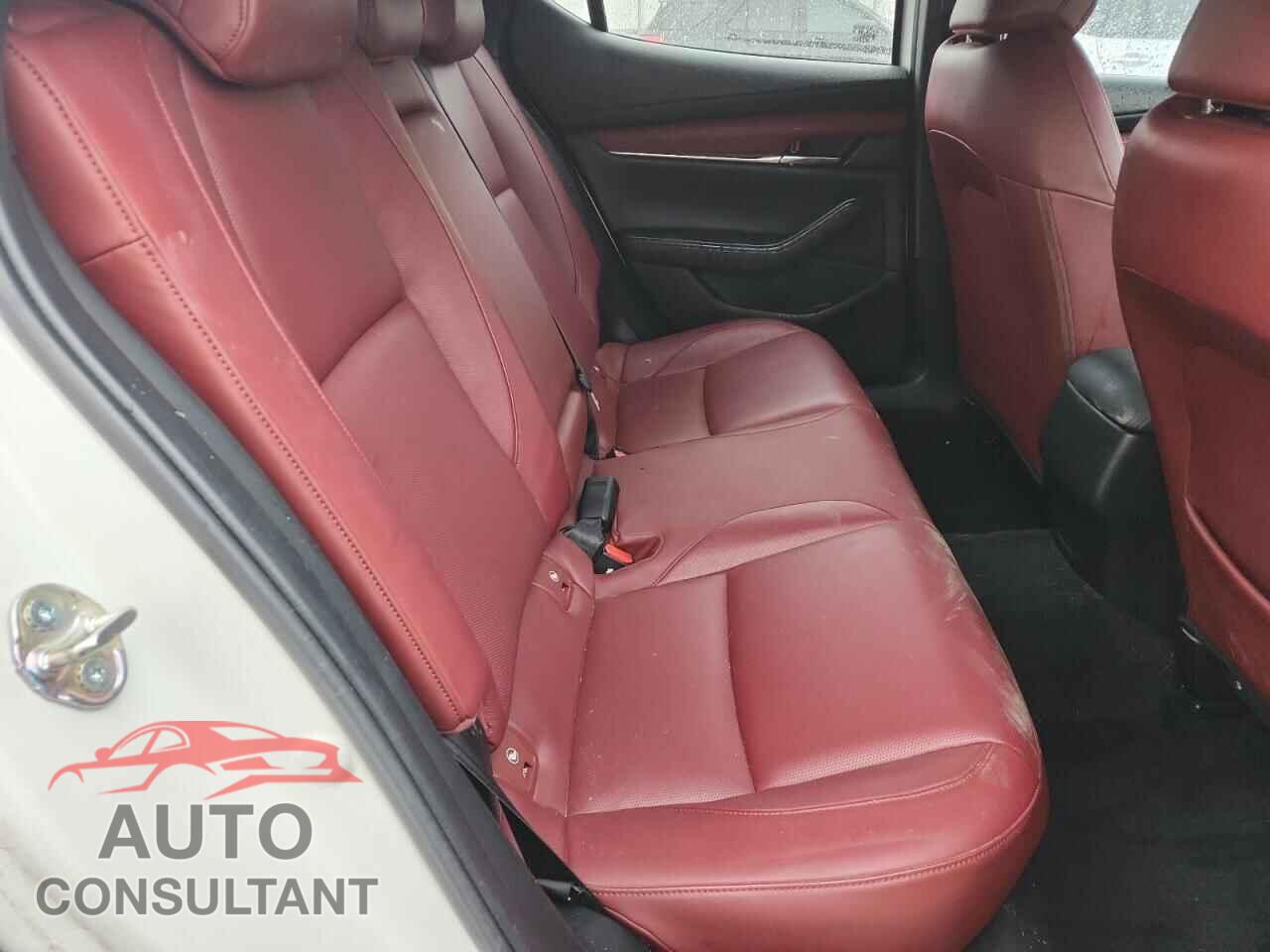 MAZDA 3 2019 - JM1BPANM3K1129580