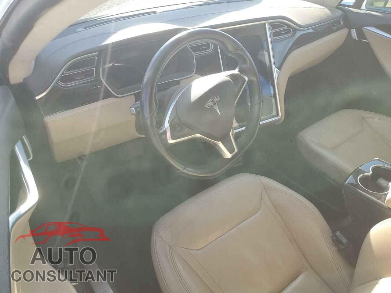 TESLA MODEL S 2015 - 5YJSA1S27FF095872