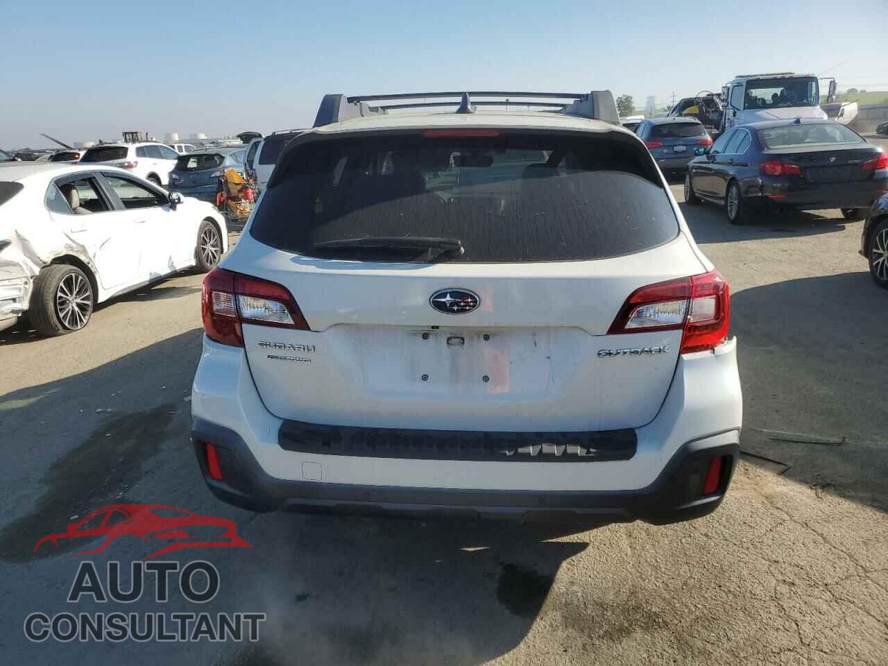 SUBARU OUTBACK 2018 - 4S4BSANC9J3299737