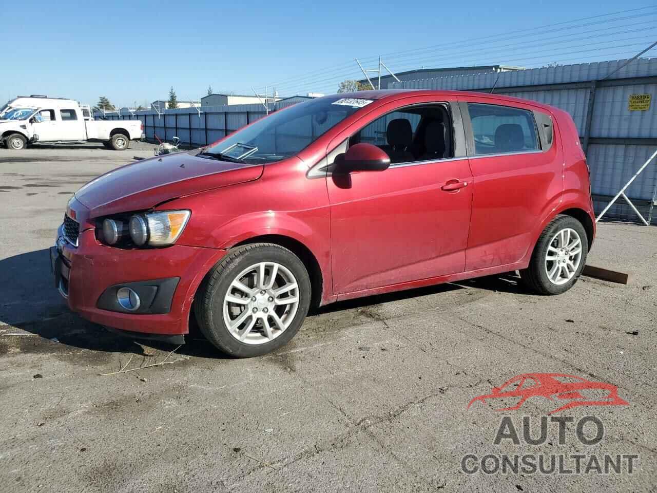 CHEVROLET SONIC 2015 - 1G1JC6SB3F4150319