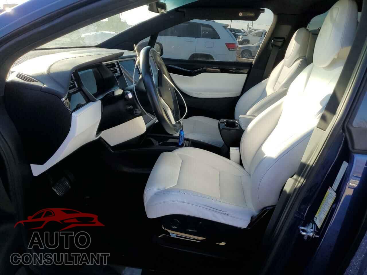 TESLA MODEL X 2017 - 5YJXCBE21HF036000