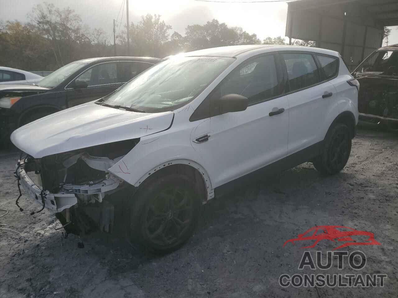 FORD ESCAPE 2017 - 1FMCU0F77HUA21742