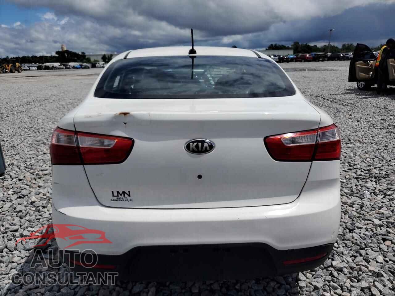 KIA RIO 2013 - KNADM4A35D6238030