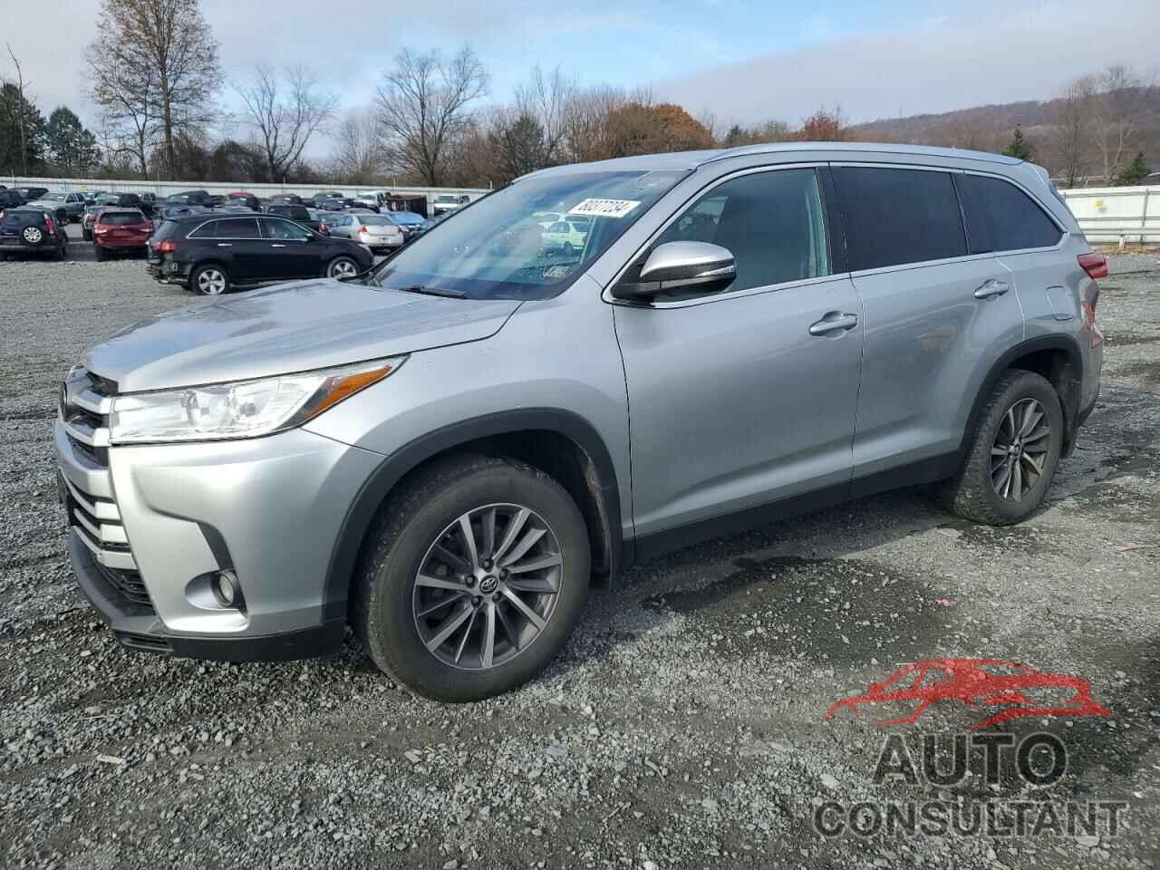 TOYOTA HIGHLANDER 2019 - 5TDJZRFH3KS565158