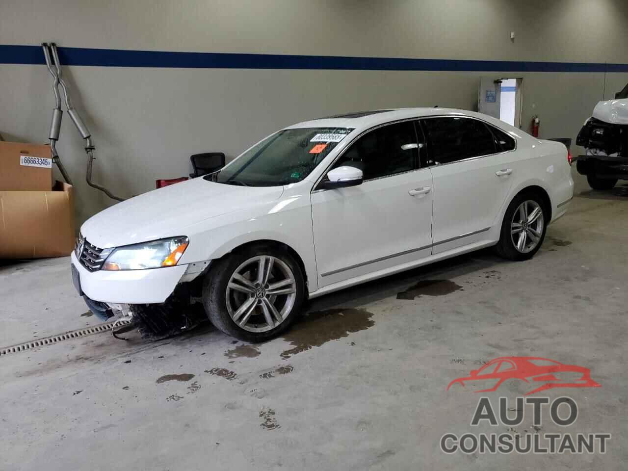 VOLKSWAGEN PASSAT 2014 - 1VWCN7A35EC100324