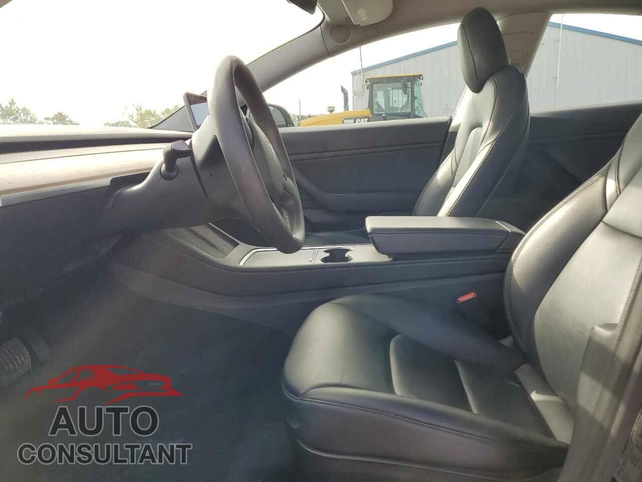 TESLA MODEL 3 2021 - 5YJ3E1EBXMF858310