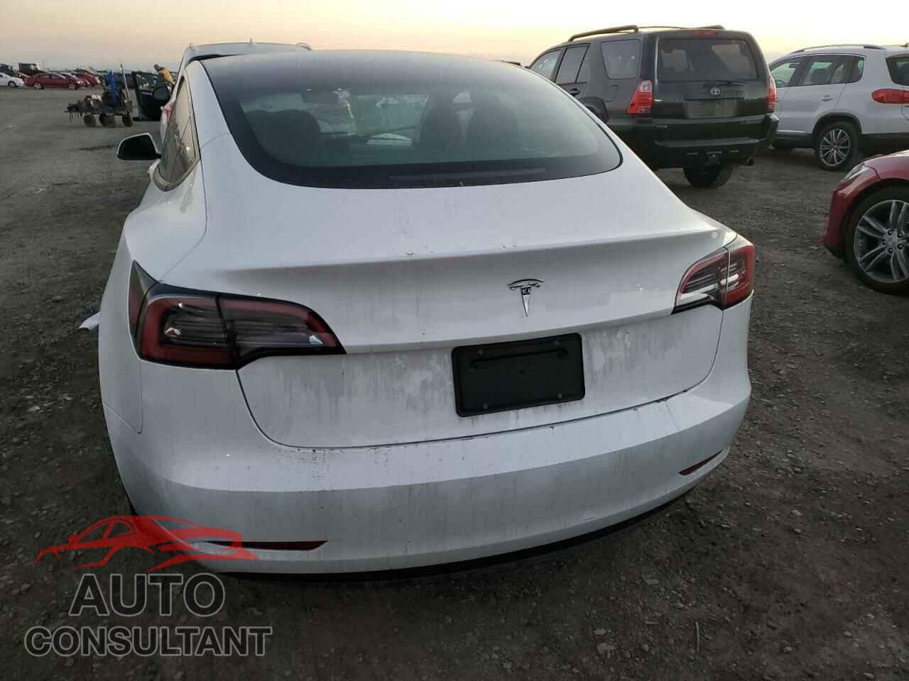 TESLA MODEL 3 2023 - 5YJ3E1EA5PF610249