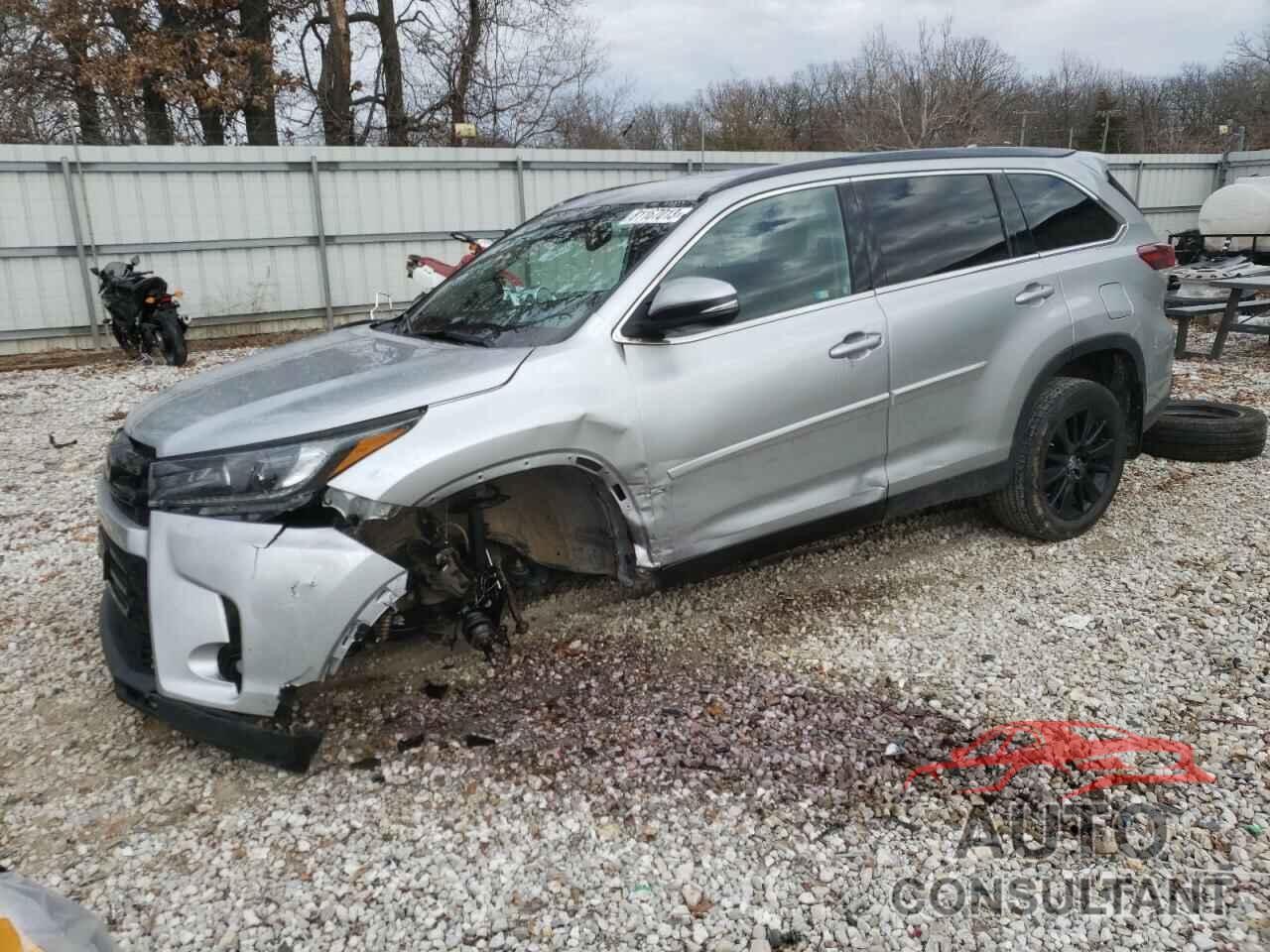 TOYOTA HIGHLANDER 2019 - 5TDJZRFH0KS607138