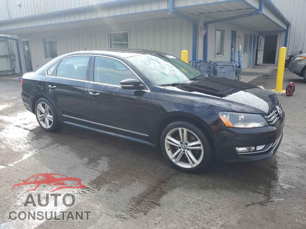 VOLKSWAGEN PASSAT 2013 - 1VWCN7A30DC146836