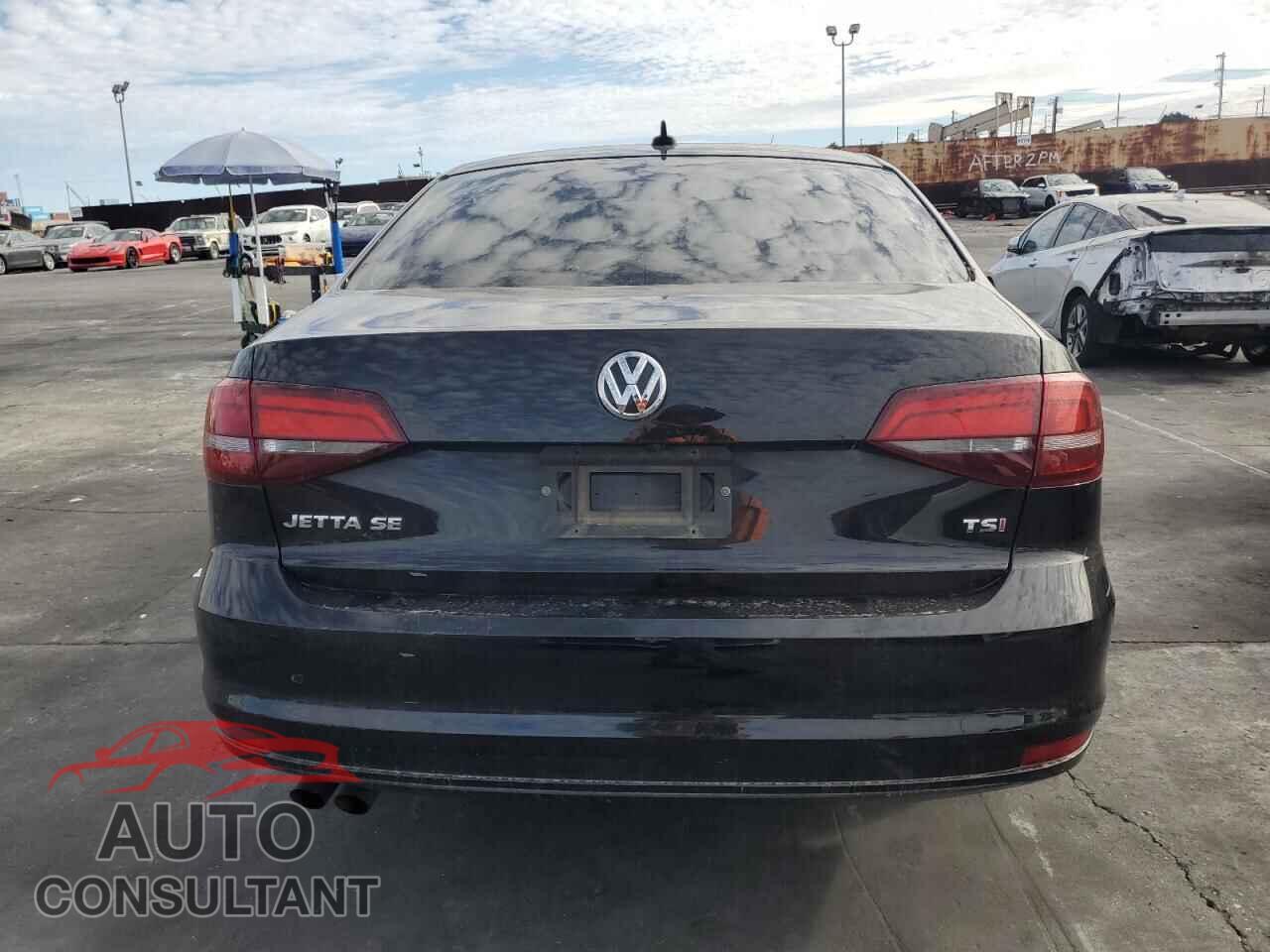 VOLKSWAGEN JETTA 2017 - 3VWDB7AJXHM401802