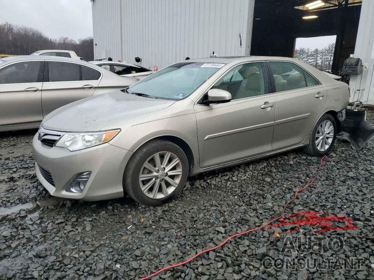 TOYOTA CAMRY 2014 - 4T4BF1FK8ER338592