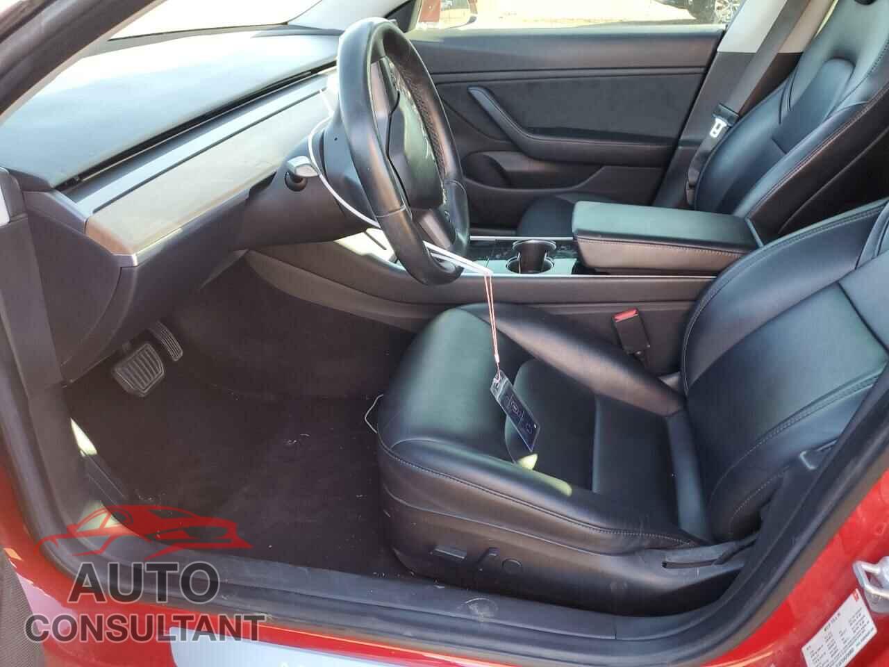 TESLA MODEL 3 2018 - 5YJ3E1EA8JF049553