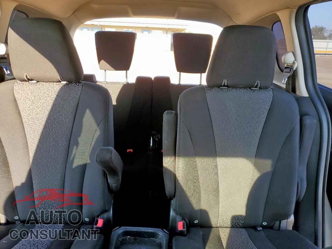 MAZDA 5 2012 - JM1CW2BL2C0101558
