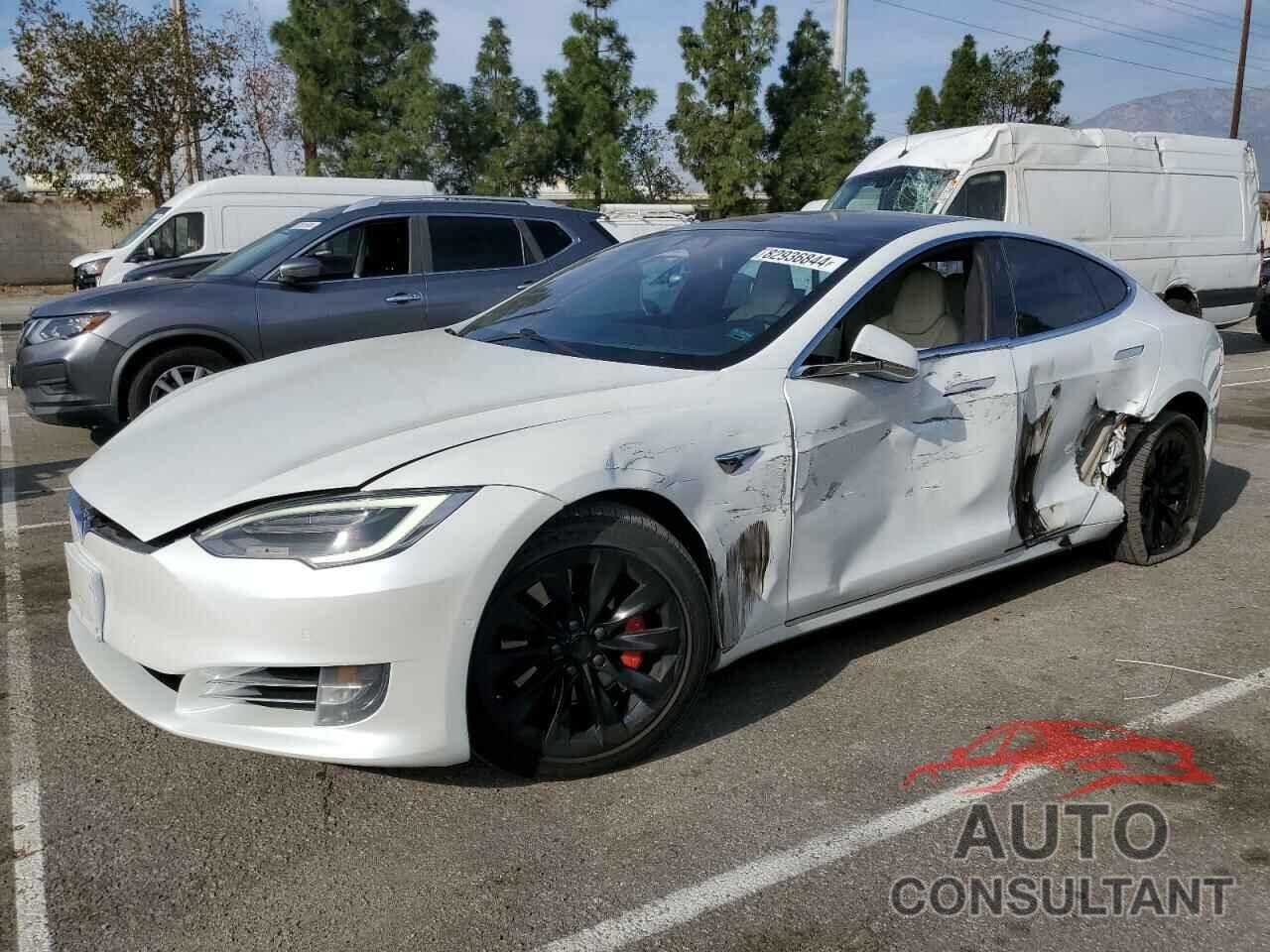 TESLA MODEL S 2019 - 5YJSA1E44KF335113