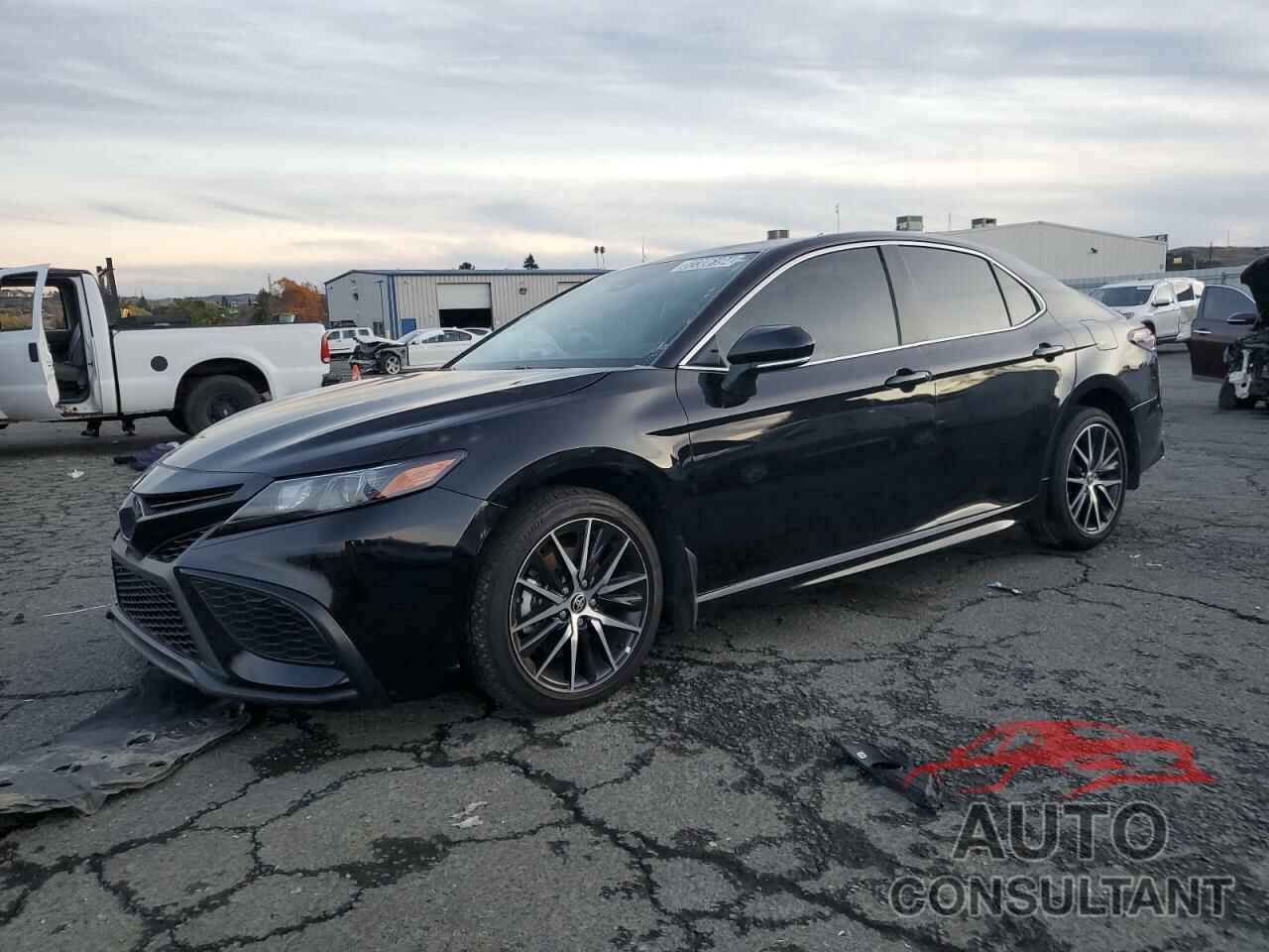 TOYOTA CAMRY 2024 - 4T1G11AK2RU195425