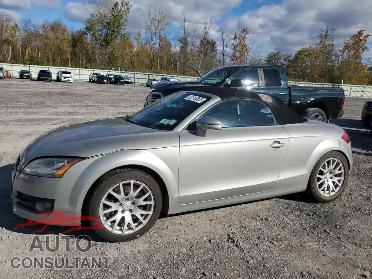 AUDI TT 2009 - TRURD38J891002828