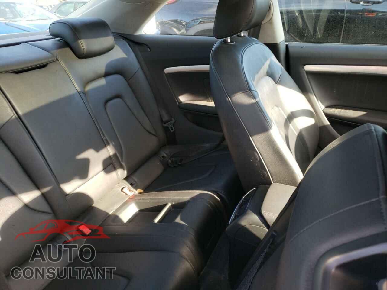 AUDI A5 2013 - WAULFAFR4DA001138
