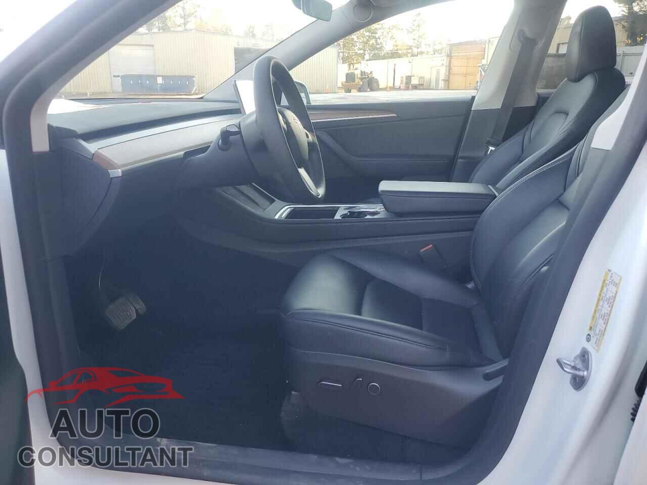 TESLA MODEL Y 2023 - 7SAYGDEE6PF794527