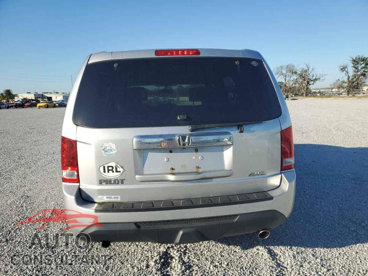 HONDA PILOT 2013 - 5FNYF4H40DB083629