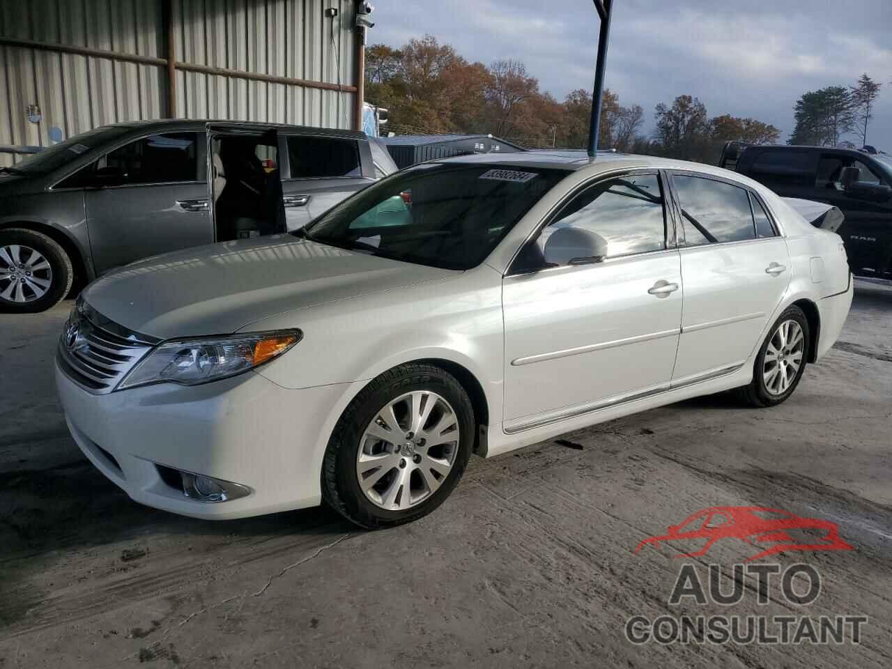 TOYOTA AVALON 2011 - 4T1BK3DB8BU439325
