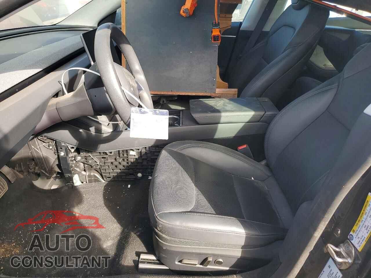 TESLA MODEL 3 2024 - 5YJ3E1EB5RF800161
