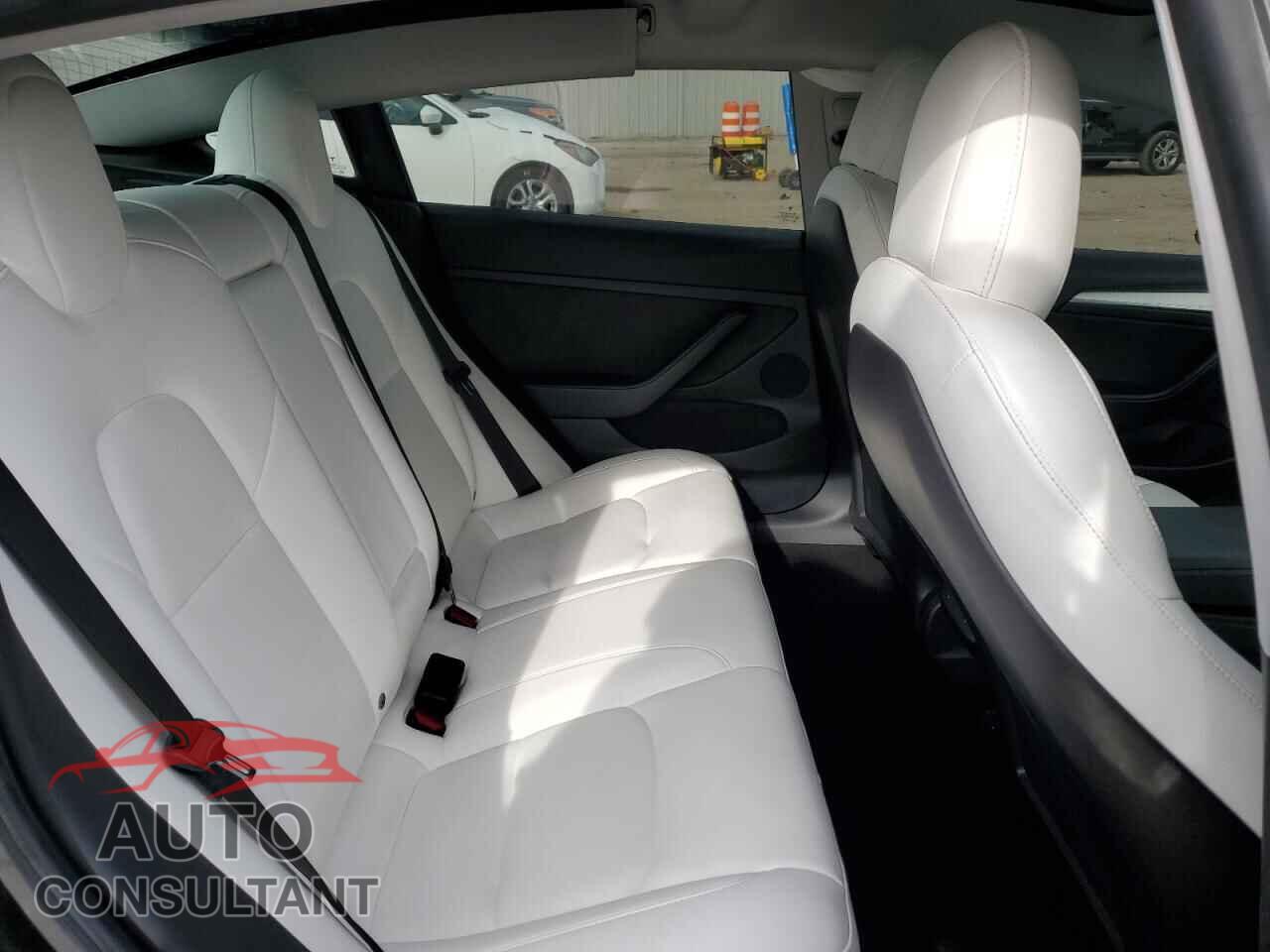 TESLA MODEL 3 2021 - 5YJ3E1EC5MF044025