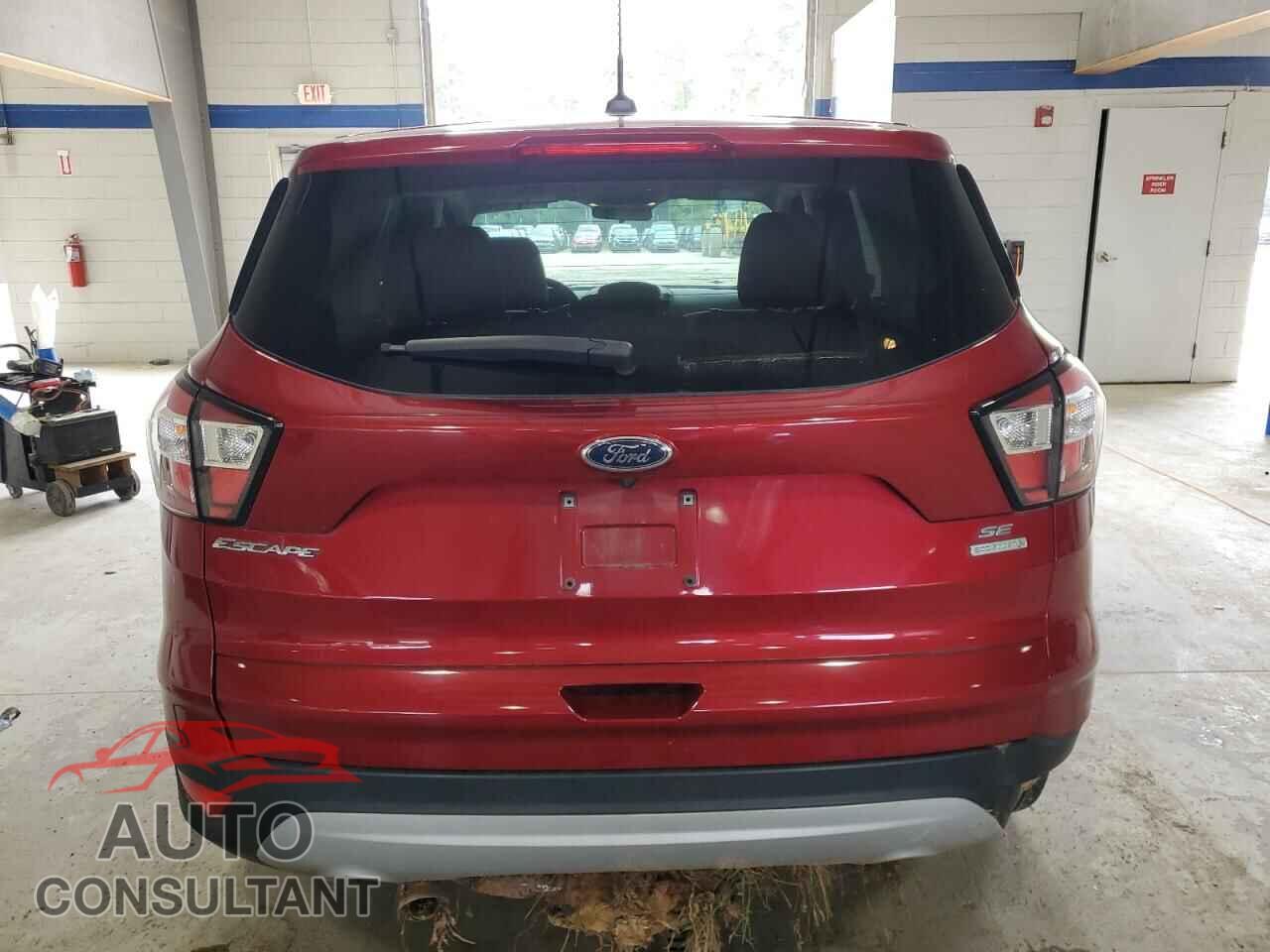 FORD ESCAPE 2017 - 1FMCU0GD1HUD15318