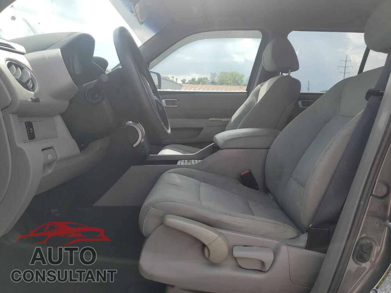 HONDA PILOT 2011 - 5FNYF4H21BB036427
