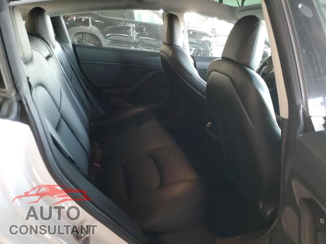 TESLA MODEL 3 2021 - 5YJ3E1EA4MF994813