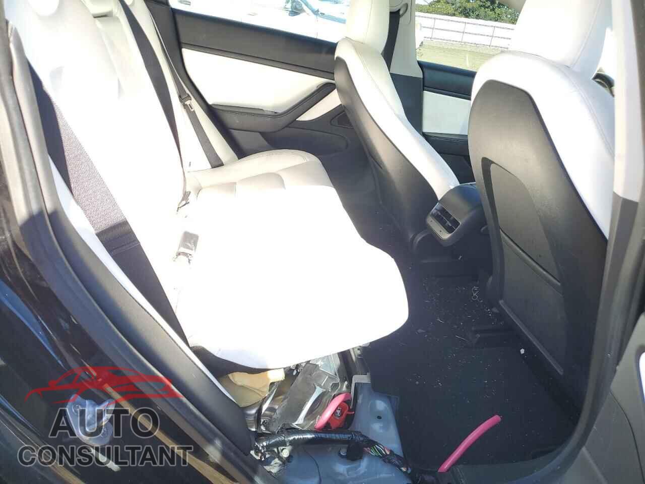 TESLA MODEL 3 2020 - 5YJ3E1EC7LF784612