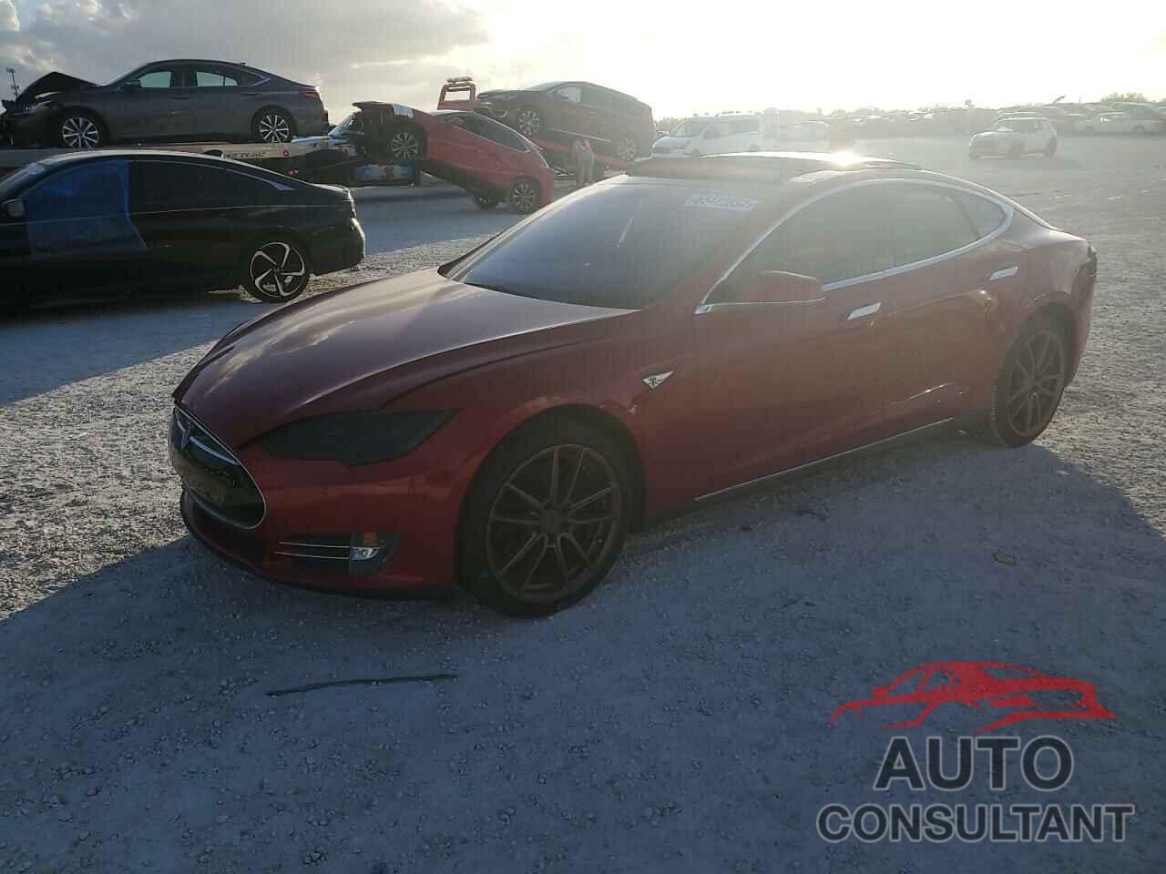 TESLA MODEL S 2013 - 5YJSA1CN7DFP28165