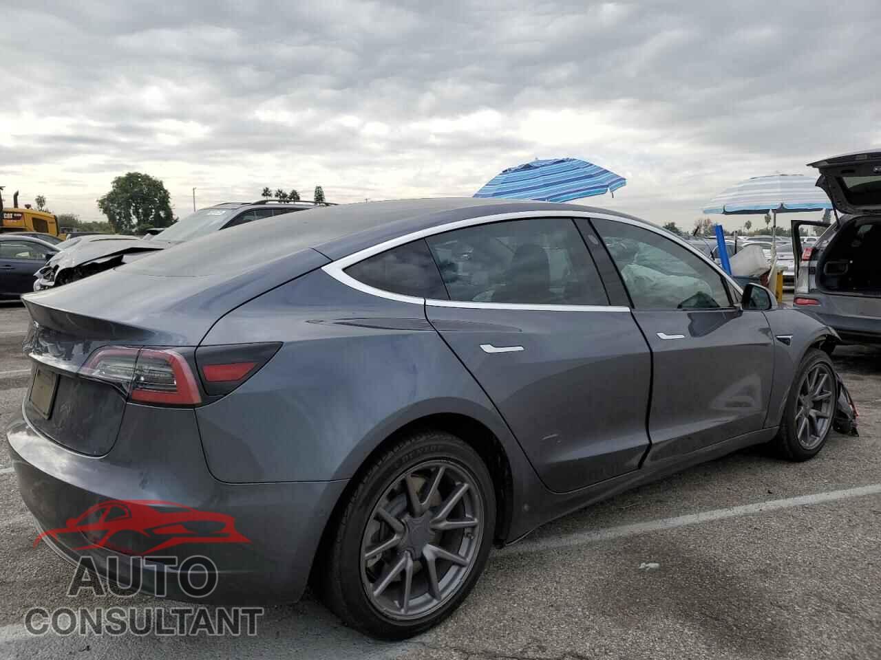 TESLA MODEL 3 2020 - 5YJ3E1EA5LF611458