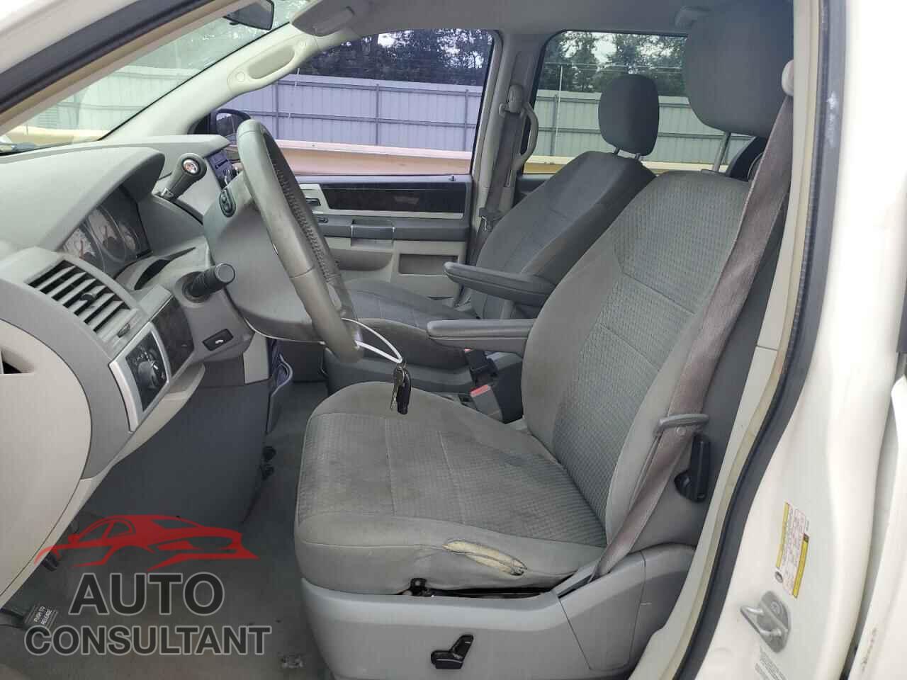 DODGE CARAVAN 2010 - 2D4RN5D17AR211697