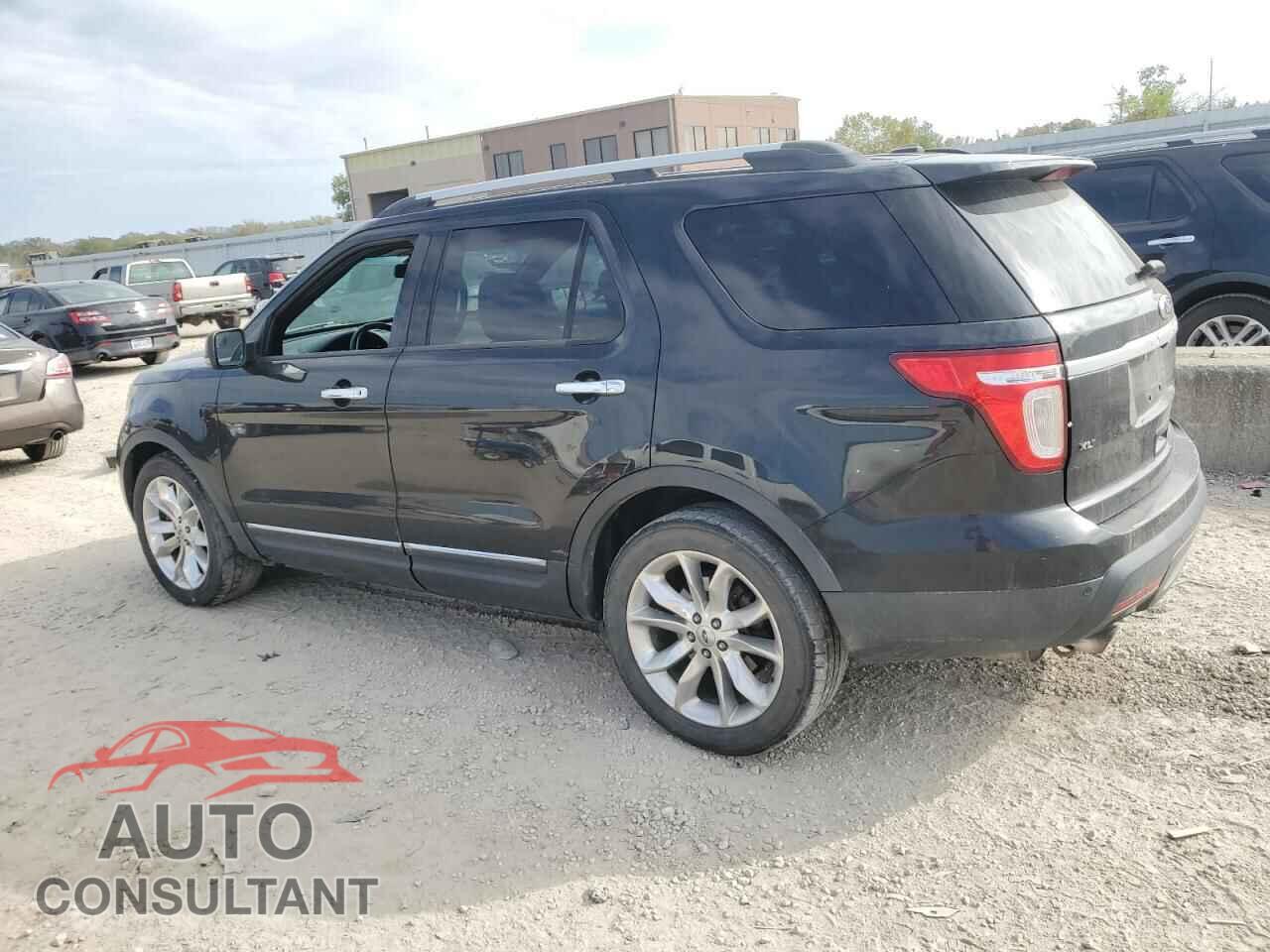 FORD EXPLORER 2011 - 1FMHK8D82BGA10126