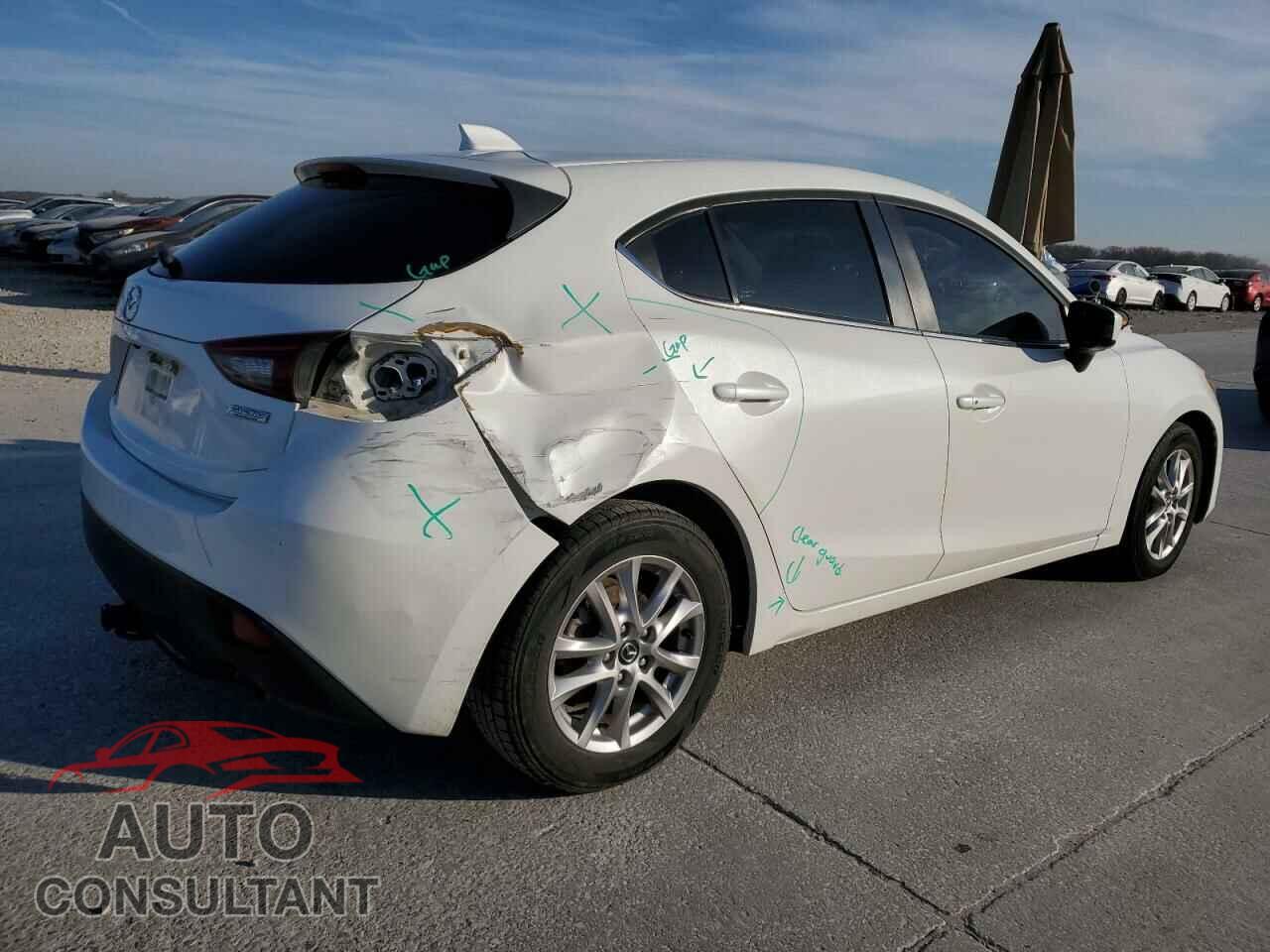 MAZDA 3 2015 - JM1BM1M72F1220348