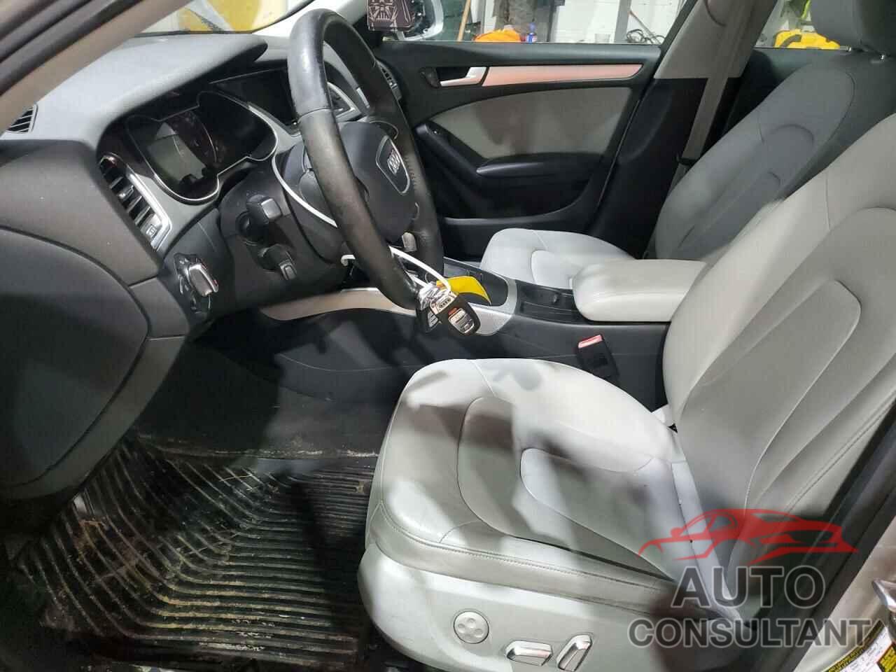 AUDI A4 2013 - WAUBFAFL0DN027719