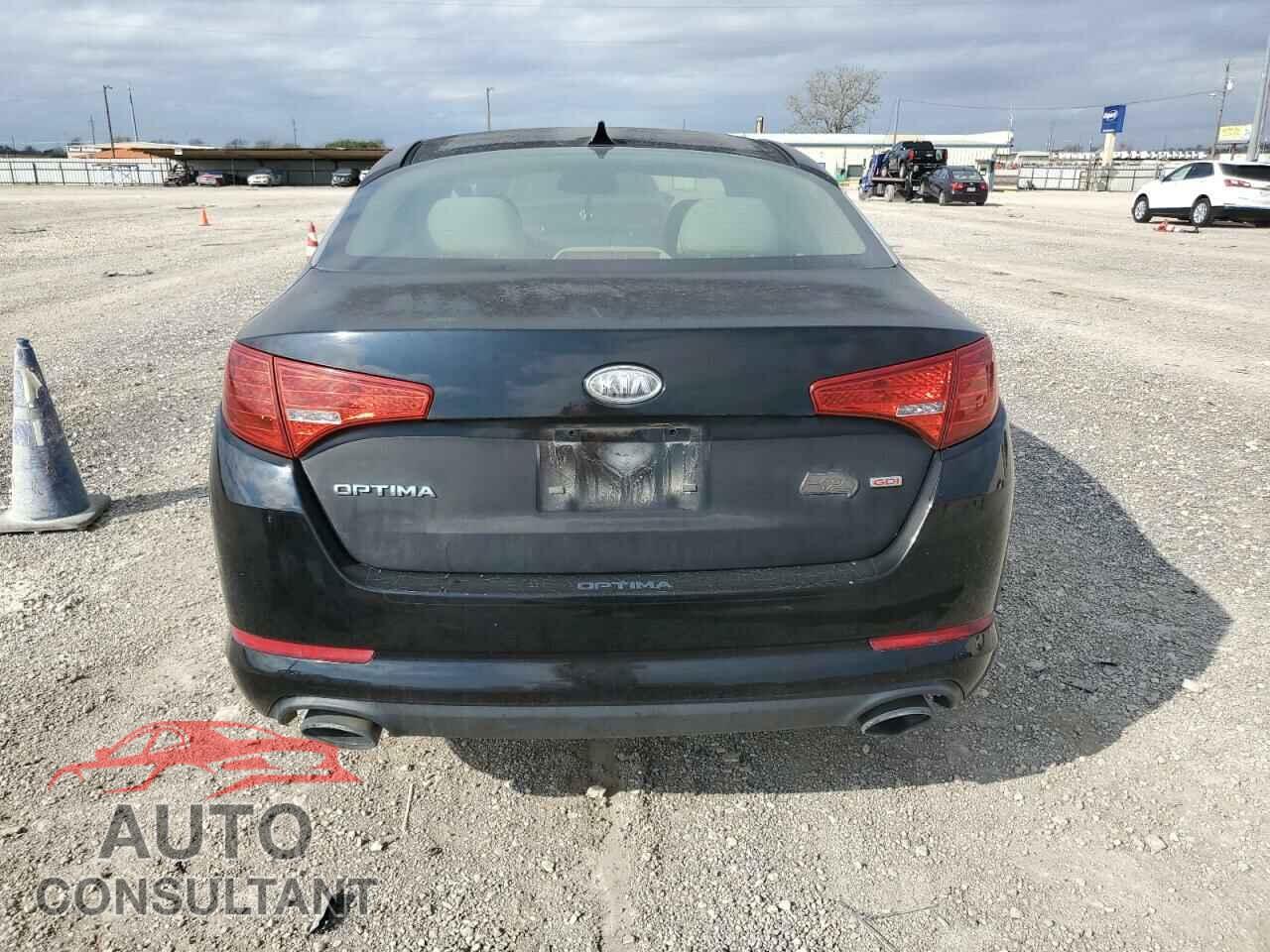 KIA OPTIMA 2011 - KNAGM4A79B5156613