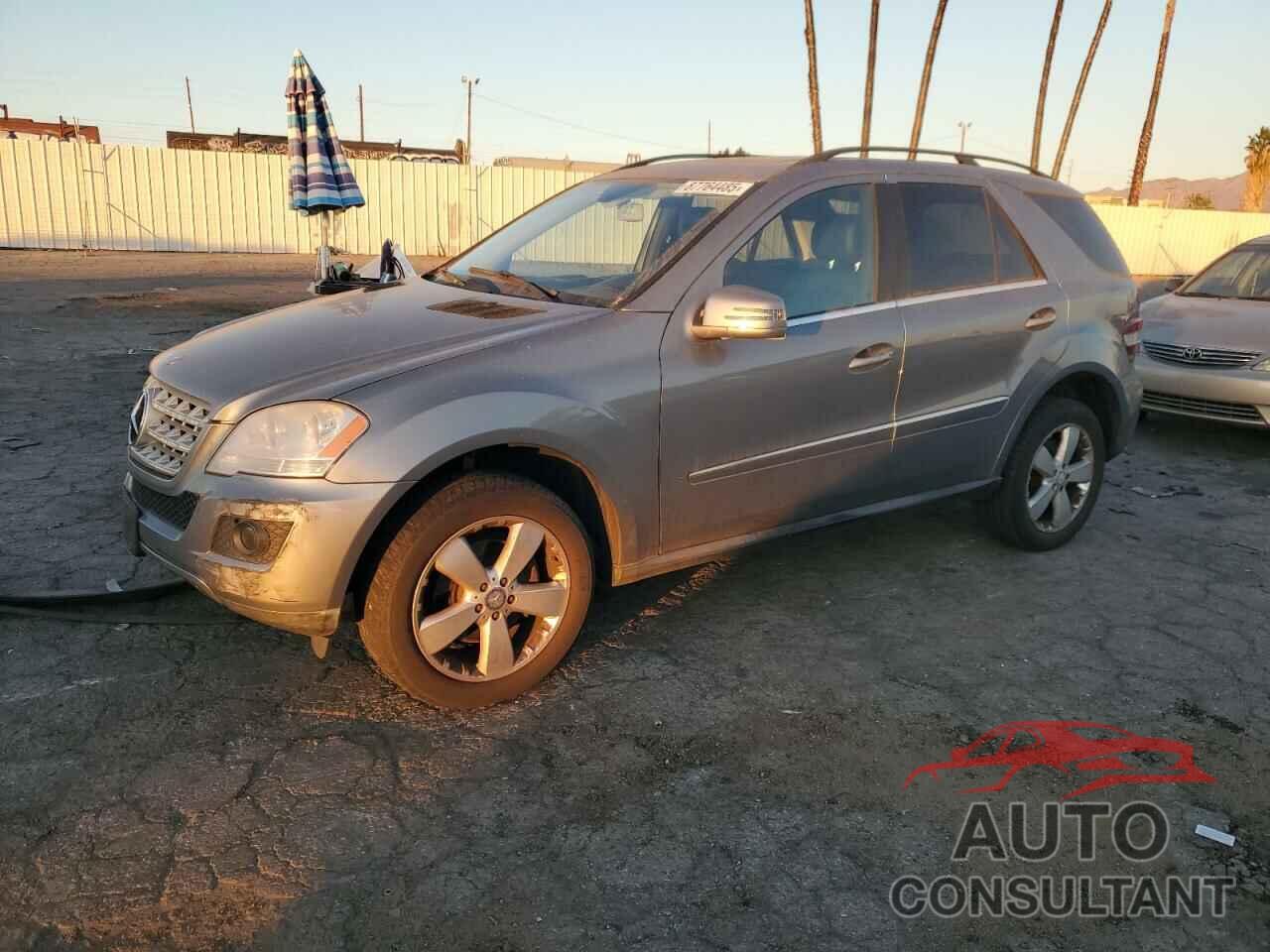MERCEDES-BENZ M-CLASS 2011 - 4JGBB5GB0BA717529