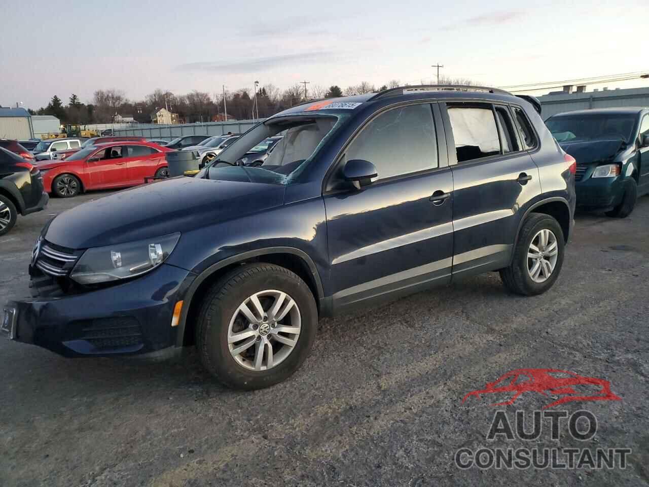 VOLKSWAGEN TIGUAN 2015 - WVGBV7AX2FW528557