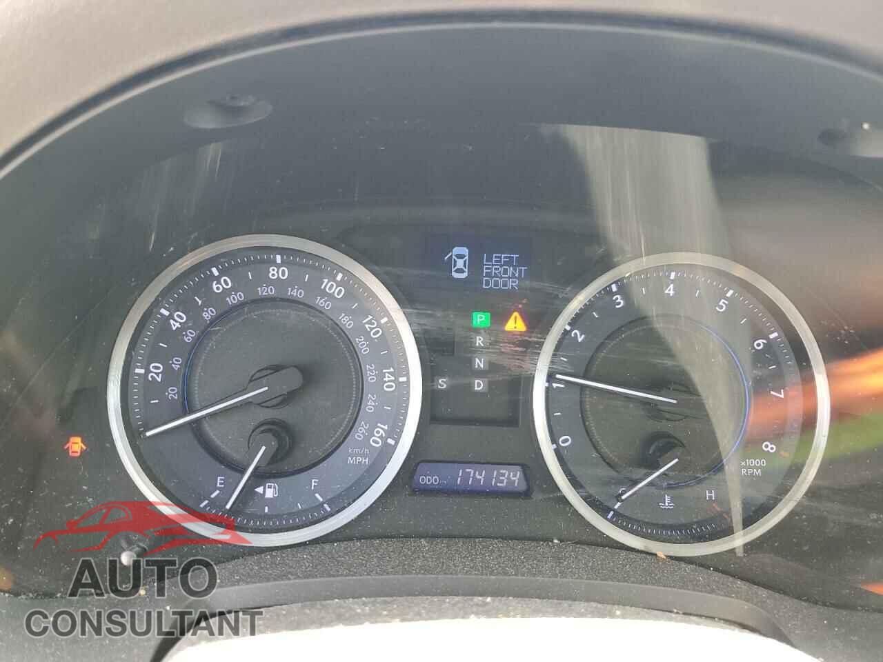 LEXUS IS 2012 - JTHBF5C25C5160009