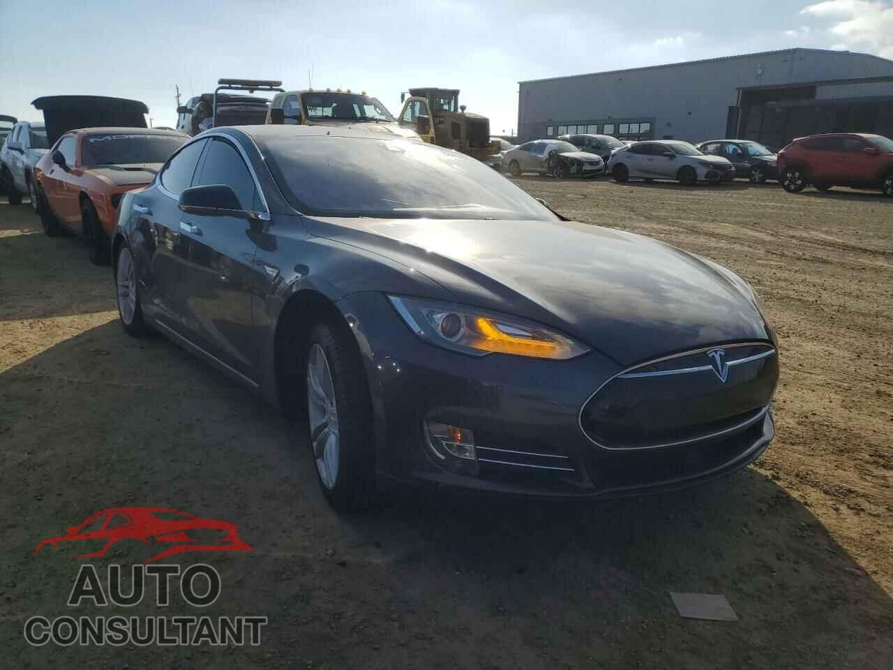TESLA MODEL S 2014 - 5YJSA1S12EFP66192