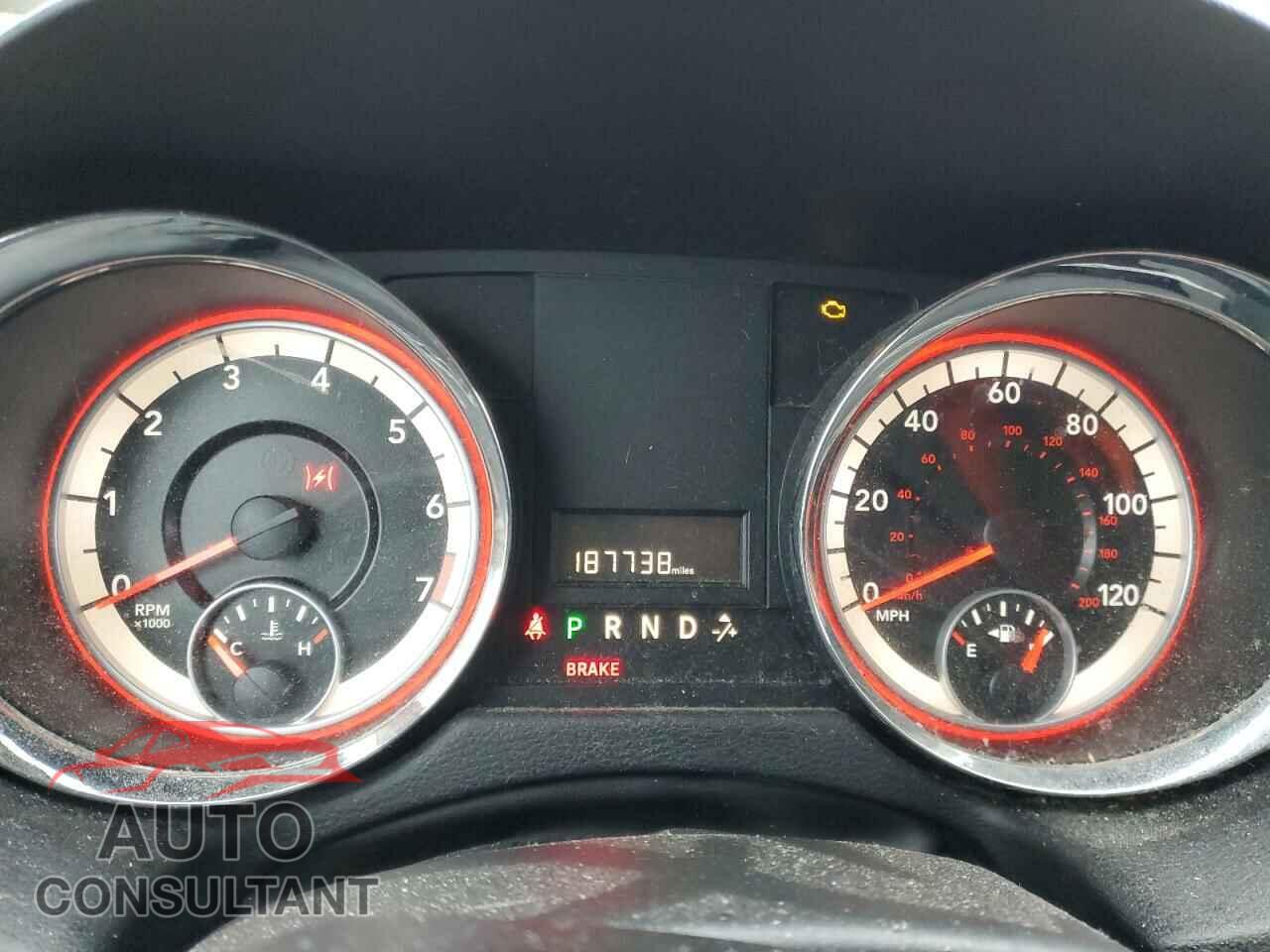 DODGE CARAVAN 2013 - 2C4RDGCG8DR717335