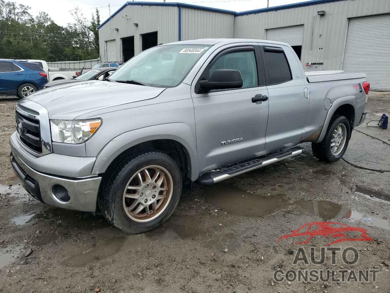 TOYOTA TUNDRA 2011 - 5TFRM5F14BX025762