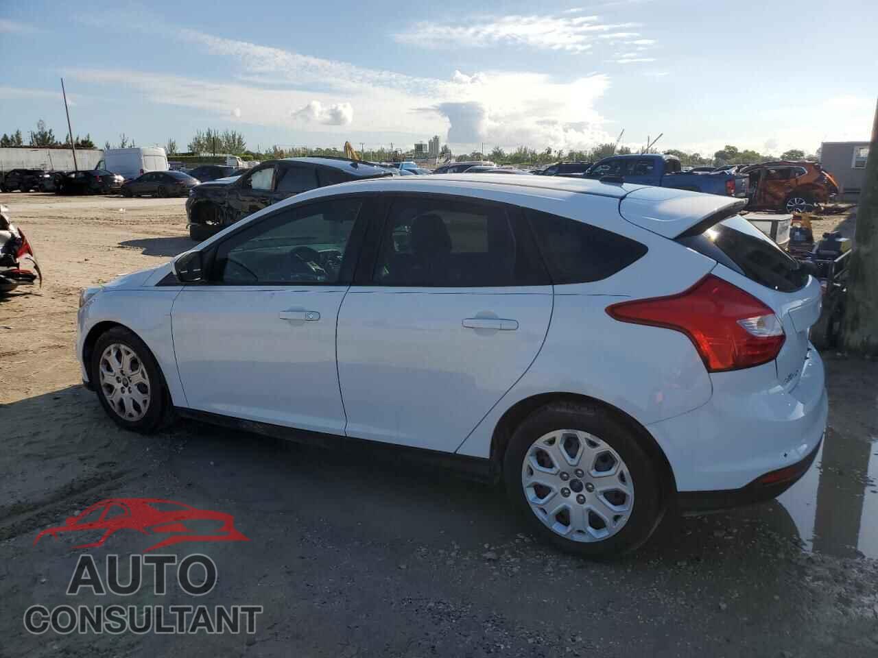 FORD FOCUS 2012 - 1FAHP3K26CL320799