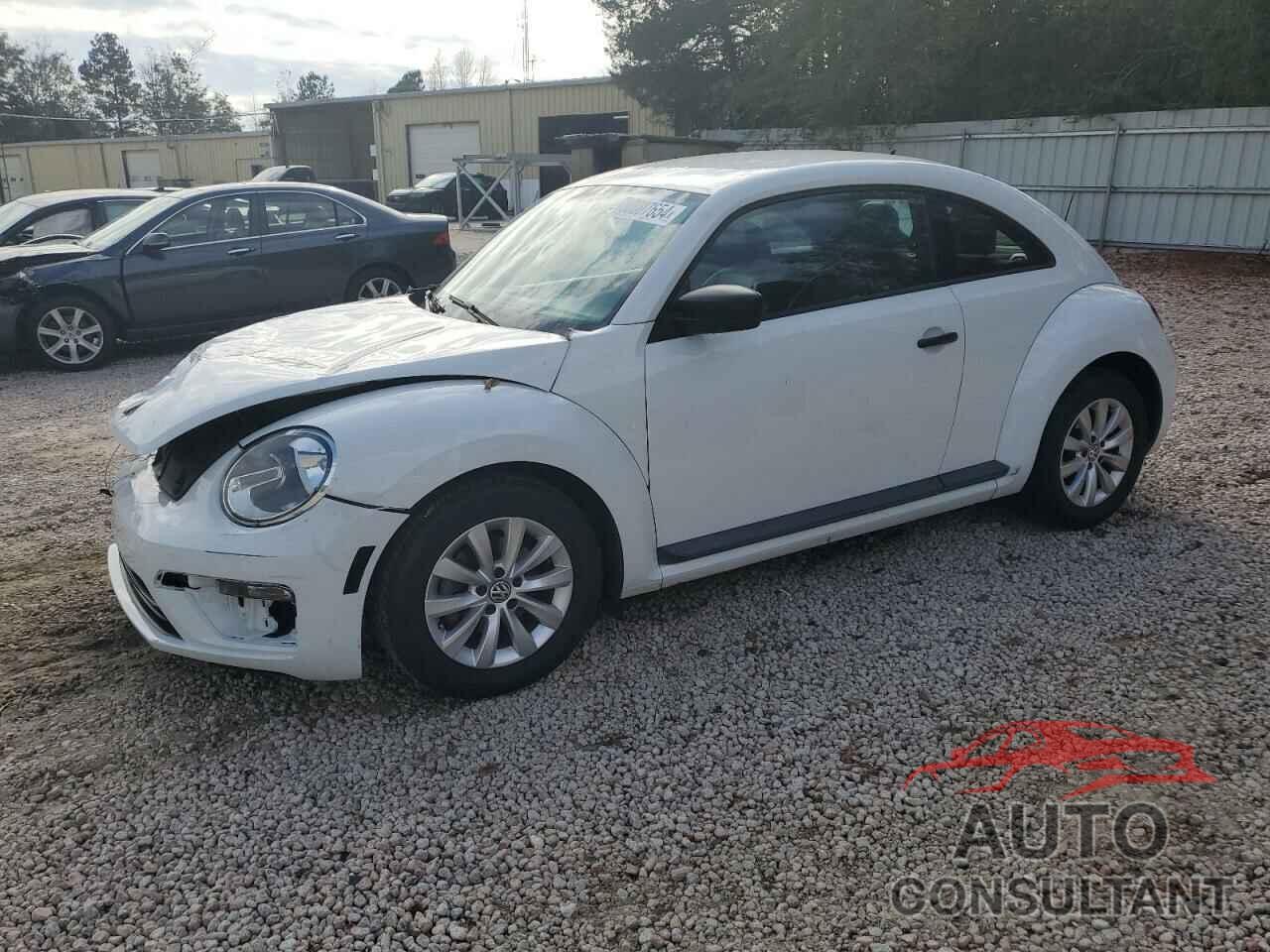 VOLKSWAGEN BEETLE 2017 - 3VWF17AT7HM621816