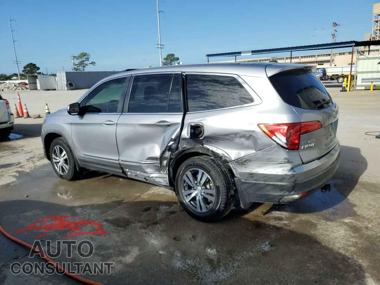 HONDA PILOT 2017 - 5FNYF5H58HB038071