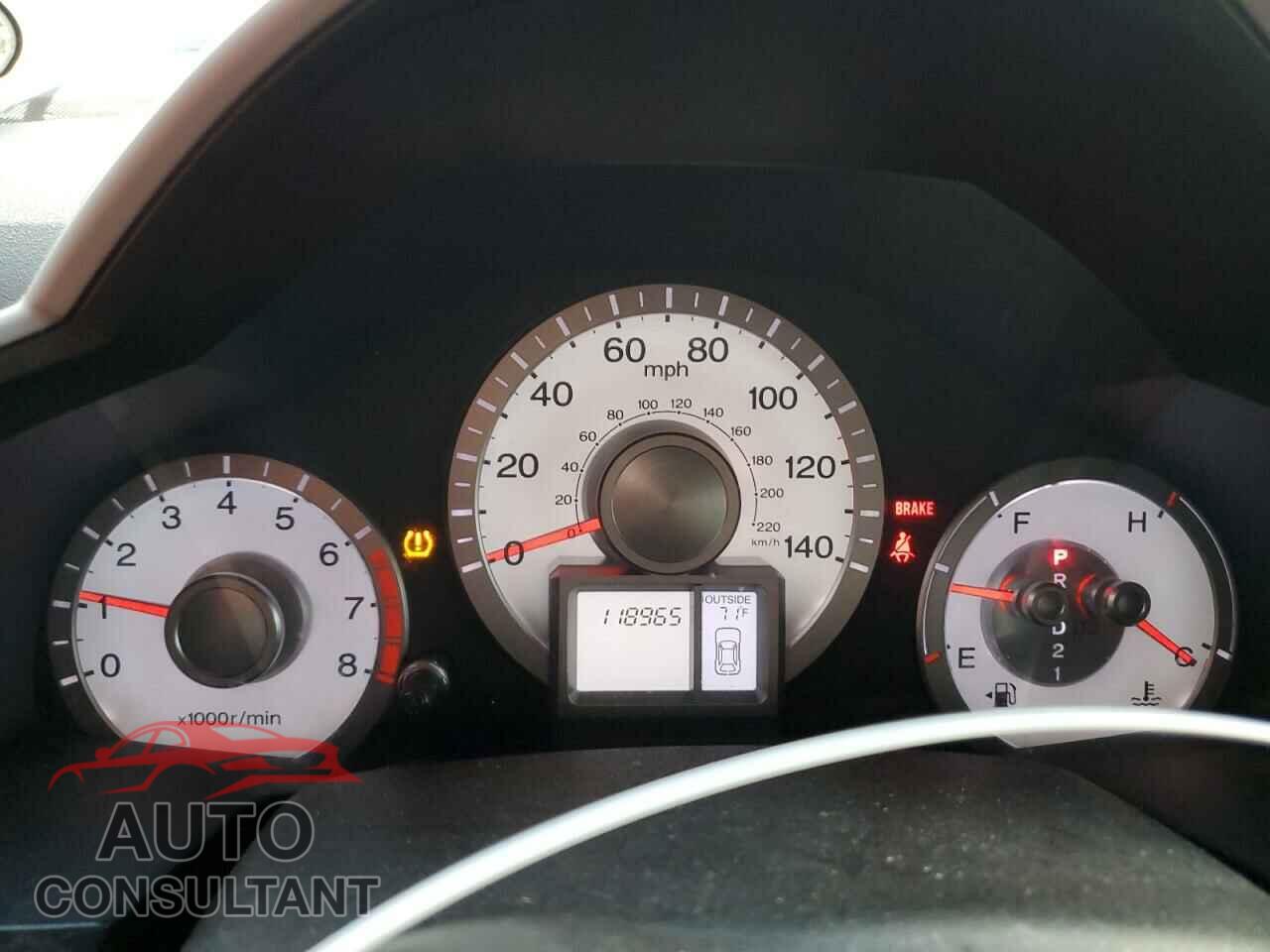 HONDA PILOT 2011 - 5FNYF3H50BB050937