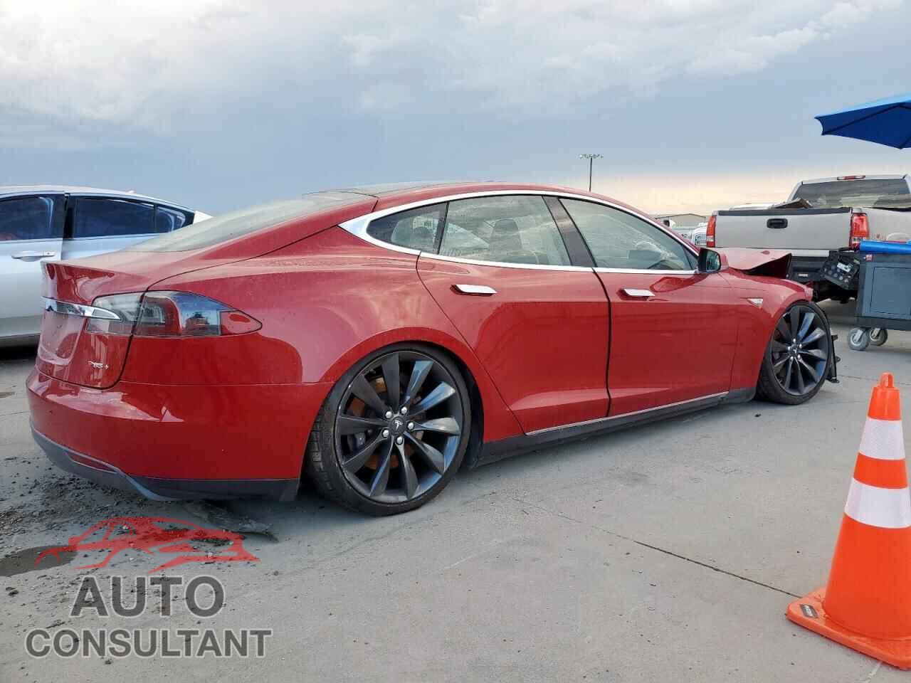 TESLA MODEL S 2013 - 5YJSA2CP1DFP16892