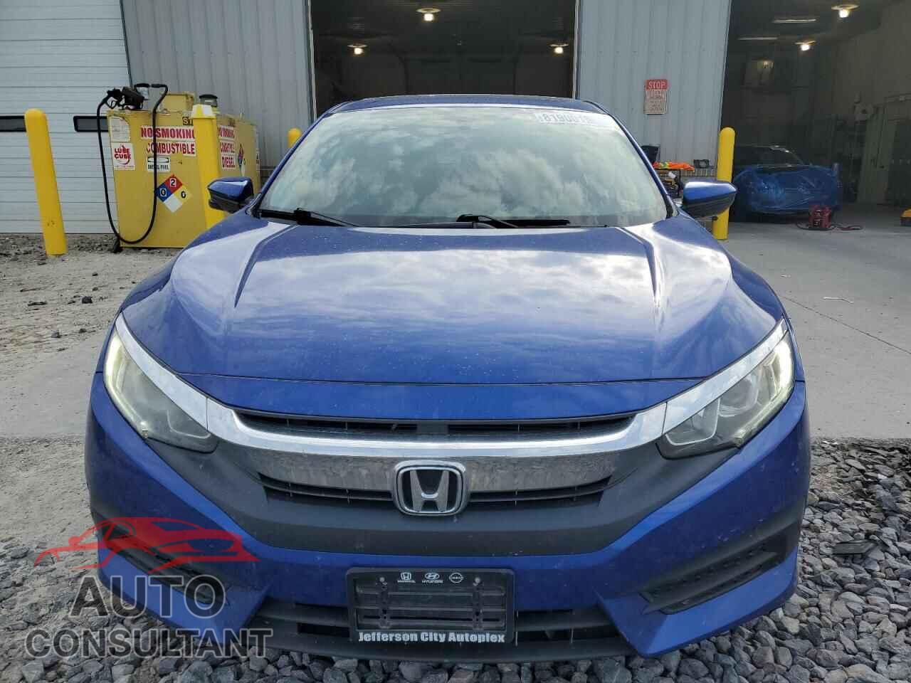 HONDA CIVIC 2017 - 19XFC2F78HE013244
